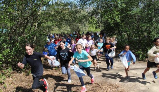 Photos: Egg Hunters race for golden eggs at Realty Connection’s 8th Annual Easter Eggstravaganza