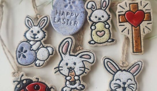 For the 6th Year, Alabama Potter donates hundreds of ornaments to free community event