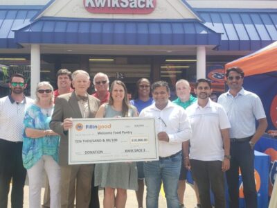 76 Kwik Sack donates $10,000 to Welcome Food Pantry
