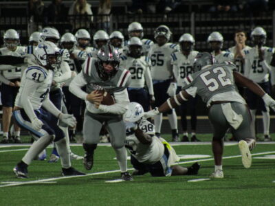 Foshee throws for three touchdowns and rushes for one touchdown in regular season finale against Calera