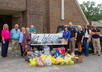 Lucretia Cauthen Realty hosts Thanksgiving luncheon, collects donations for WELCOME Food Pantry
