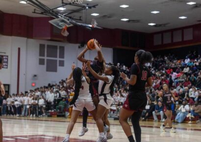 Bailey hits buzzer beater to lift Stanhope Elmore girls’ basketball over Prattville