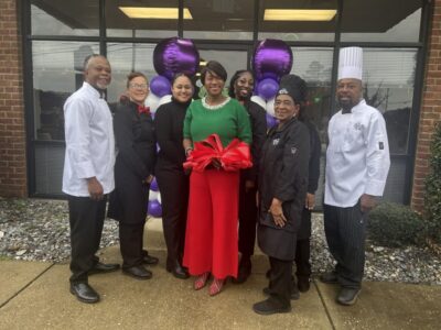 Prattville Chamber cuts ribbon at Ann’s Back in the Day Café