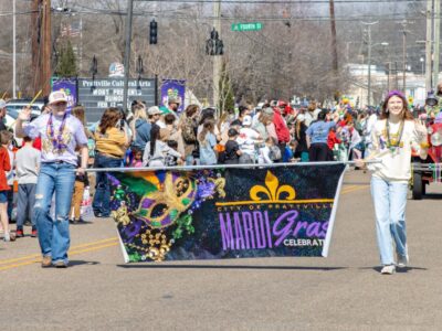 Crowds flood streets as delayed Prattville Mardi Gras Parade delivers unexpected twist