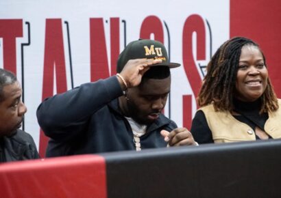 Stanhope Elmore football’s Macin James signs with Mercer University