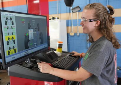 Automotive manufacturing scholarships open in Alabama
