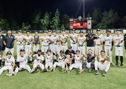 Stanhope Elmore Baseball wins Class 6A Area 4 Championship