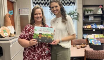 Autauga County Young Farmers donate agricultural literacy books to local schools, library