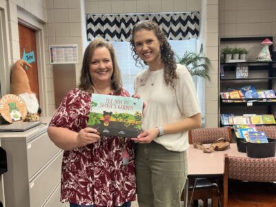 Autauga County Young Farmers donate agricultural literacy books to local schools, library