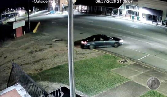 Suspects wanted in rock-throwing incidents targeting vehicles in Elmore County